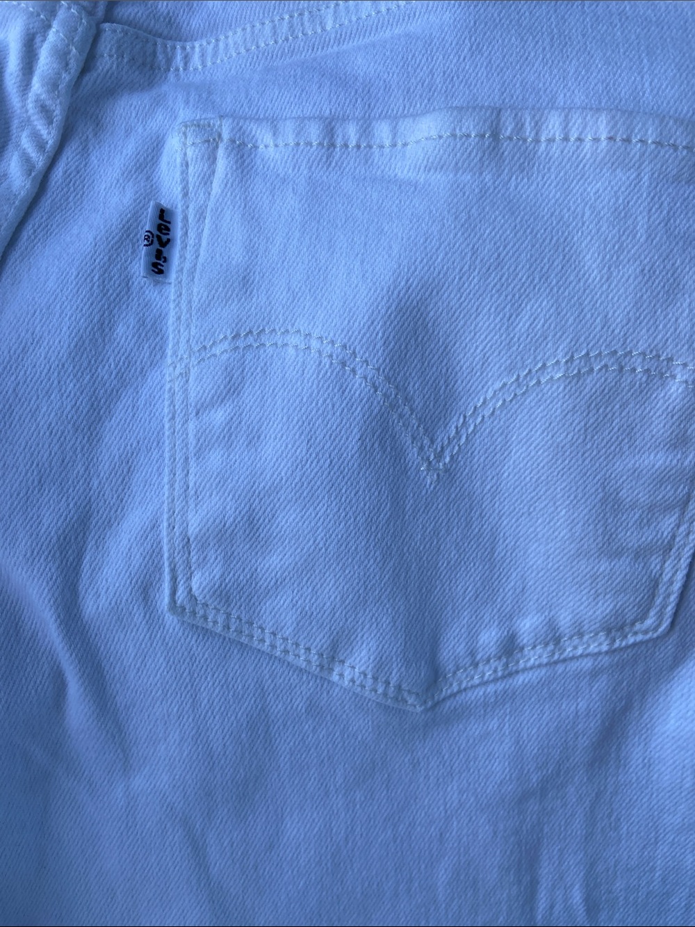 Levi Strauss White Women's Distressed uSkinny Jeans - Brand - Picture 6 of 6